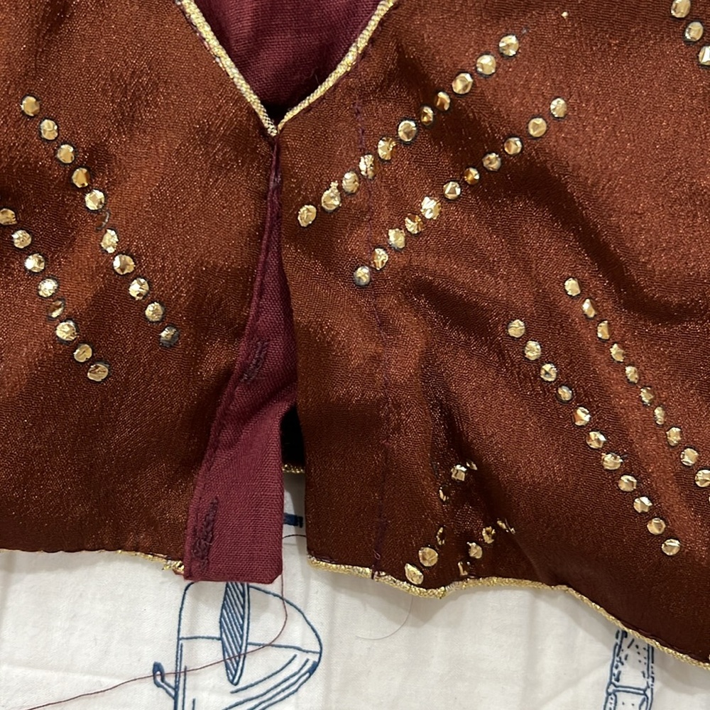 INDIAN BLOUSE - Picture 3 of 4
